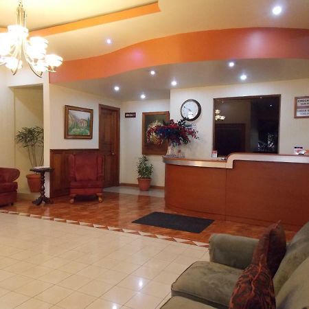 Hotel Anna Inn Olintepeque 外观 照片
