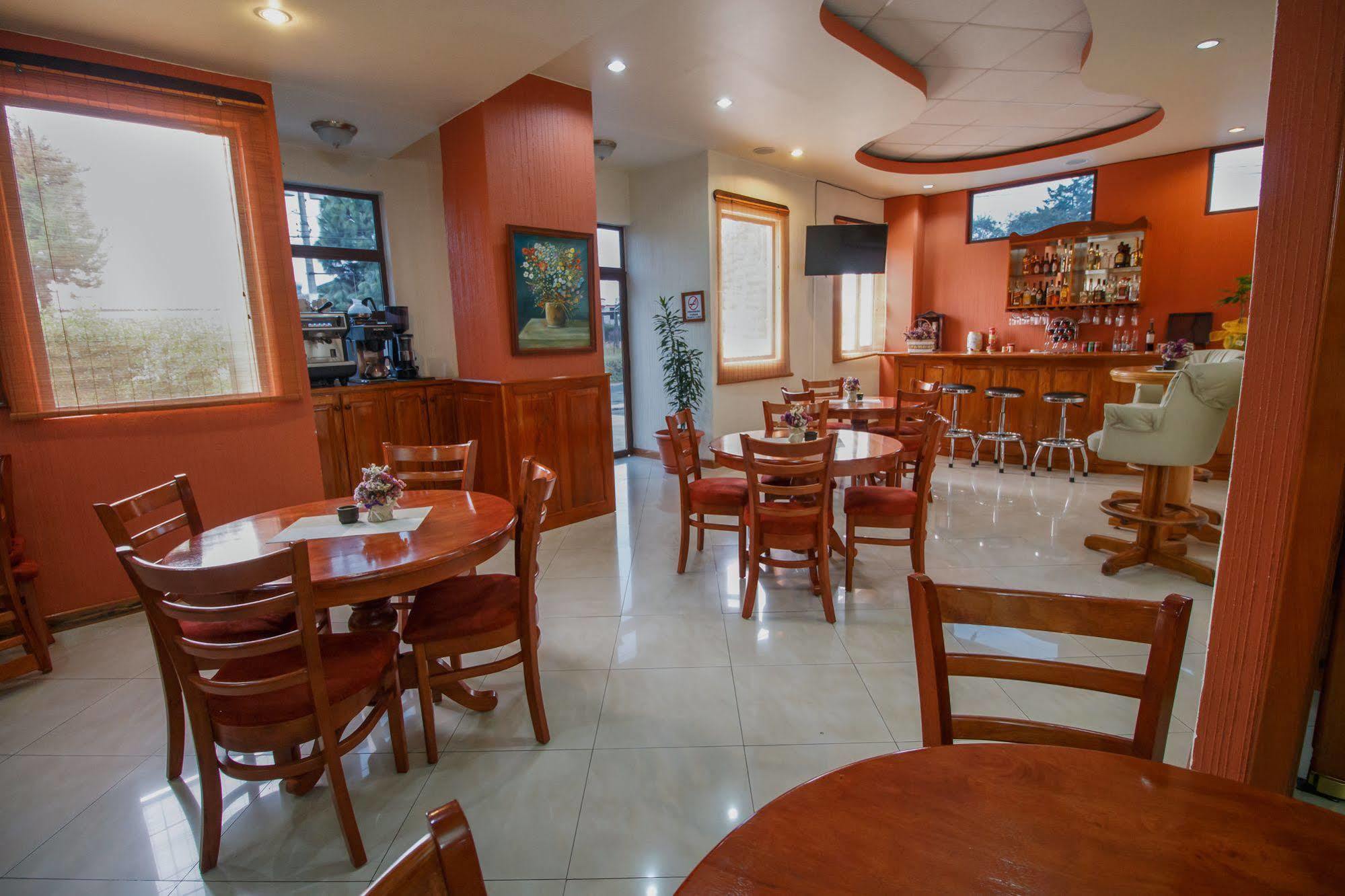 Hotel Anna Inn Olintepeque 外观 照片
