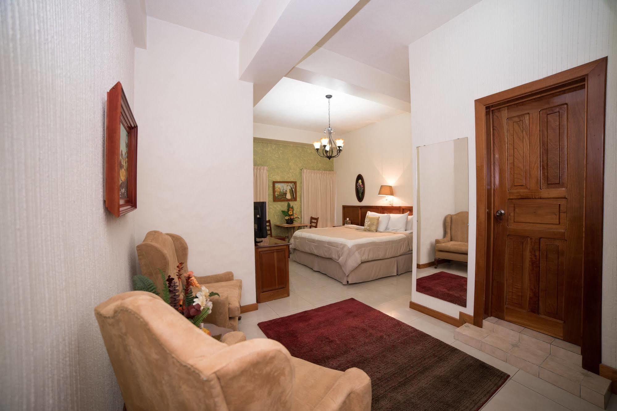 Hotel Anna Inn Olintepeque 外观 照片
