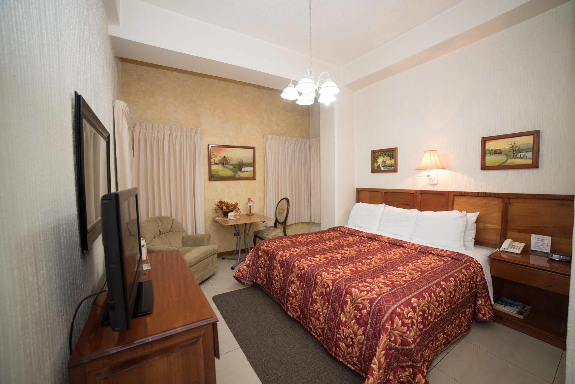 Hotel Anna Inn Olintepeque 外观 照片