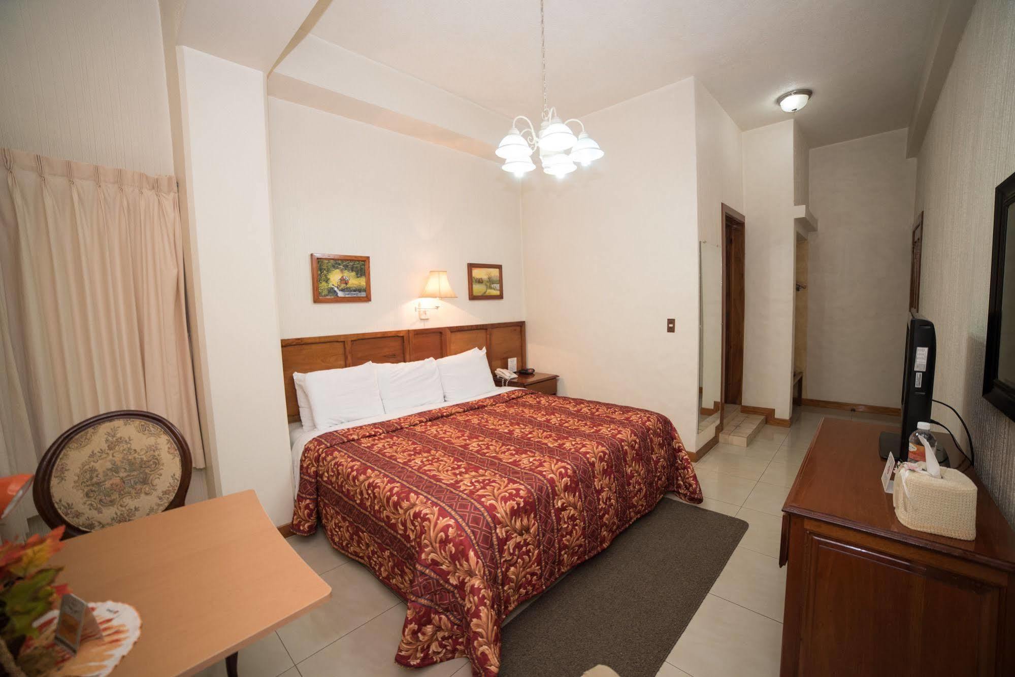 Hotel Anna Inn Olintepeque 外观 照片